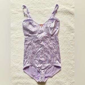 NIB Body shaper 38DD